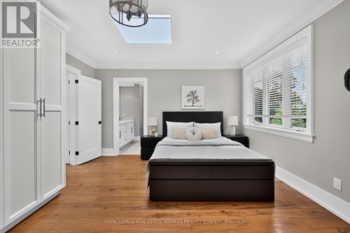 21 Cumberland Drive, Mississauga, ON 
