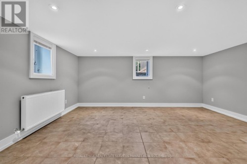 21 Cumberland Drive, Mississauga, ON 