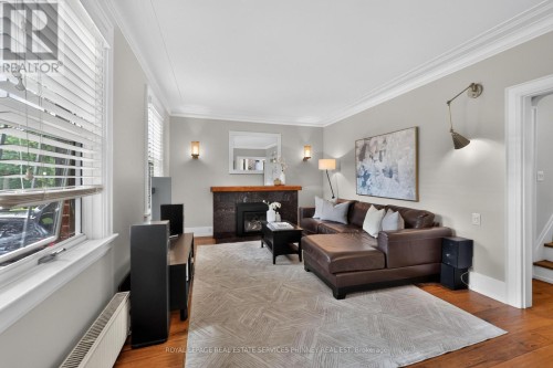 21 Cumberland Drive, Mississauga, ON 