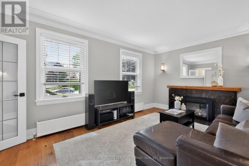 21 Cumberland Drive, Mississauga, ON 