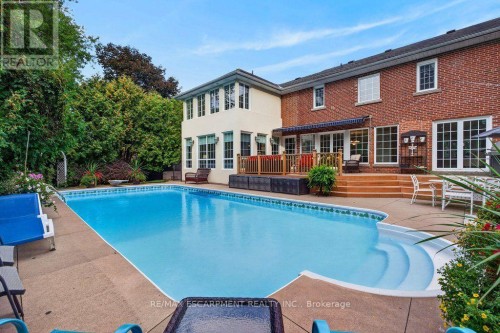 3151 Lakeshore Road, Burlington, ON 
