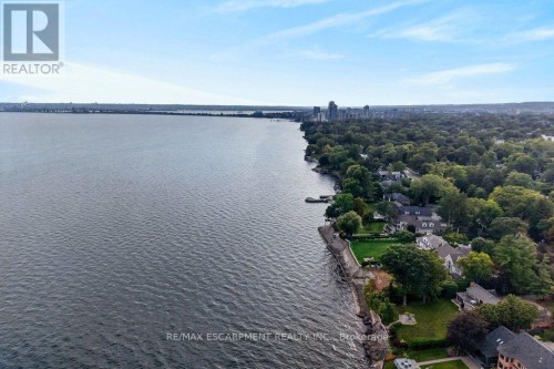 3151 Lakeshore Road, Burlington, ON 