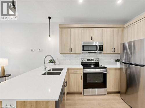 935 W TWAMLEY Street W , North Perth, Ontario N4W 1M0 2