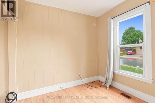 69 Stanley Street, Brantford, ON 