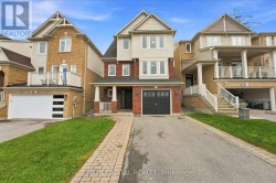 26 CLIFF GUNN ROAD  Newmarket, ON L3X 3J8