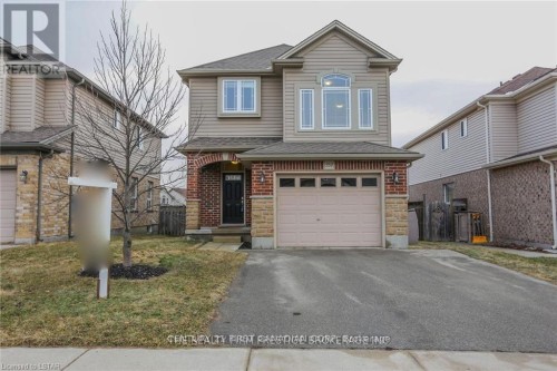UPPER - 950 OAKCROSSING ROAD , London North (North M), Ontario N6H 0A7 2