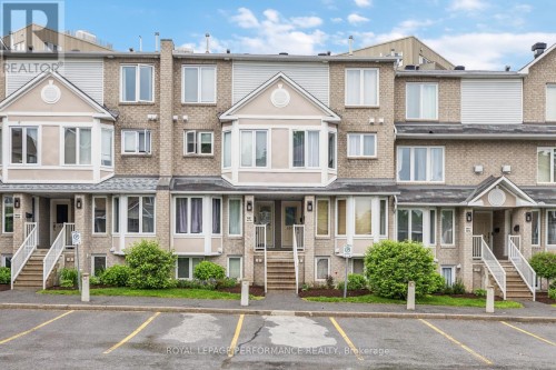 1668 LOCKSLEY LANE  Ottawa, ON K1J 1B6