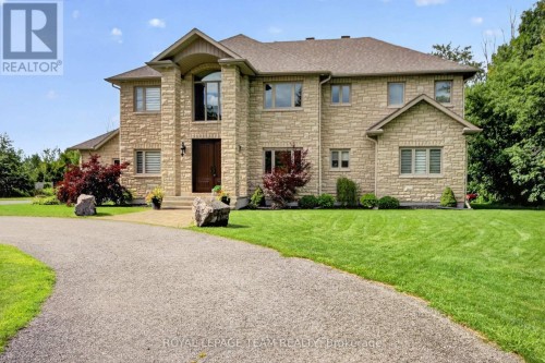 1425 Balmoral Drive, Ottawa, ON 