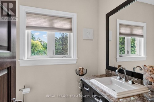 1425 Balmoral Drive, Ottawa, ON 