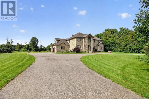 1425 Balmoral Drive, Ottawa, ON 