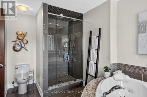 1425 Balmoral Drive, Ottawa, ON 