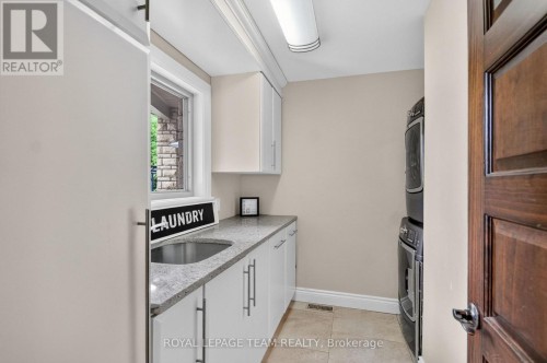 1425 Balmoral Drive, Ottawa, ON 