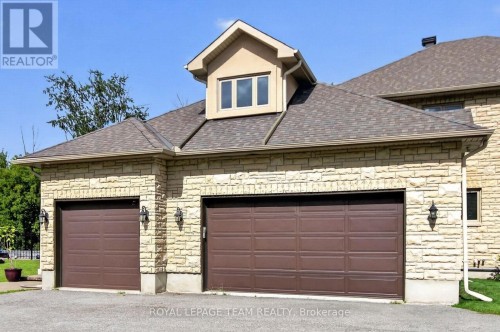 1425 Balmoral Drive, Ottawa, ON 