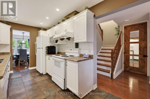 9 Streamwood Lane, Ottawa, ON 
