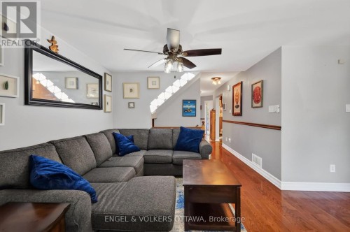 9 Streamwood Lane, Ottawa, ON 