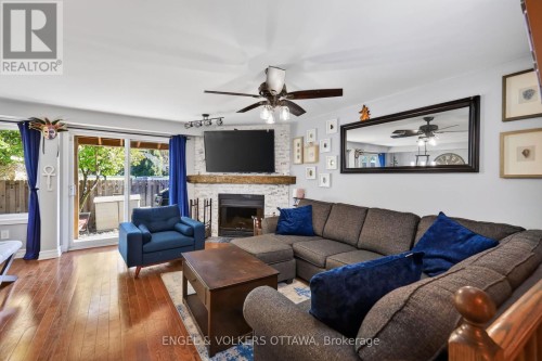 9 Streamwood Lane, Ottawa, ON 