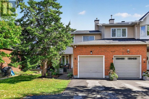 9 Streamwood Lane, Ottawa, ON 