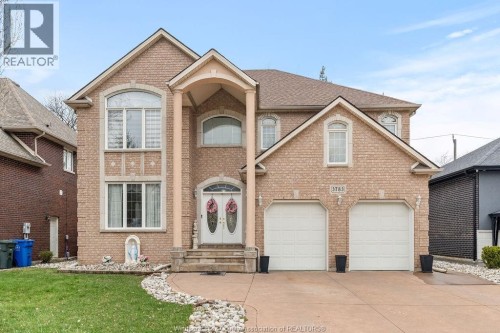 3783 INGLEWOOD  Windsor, ON N9E 4P4