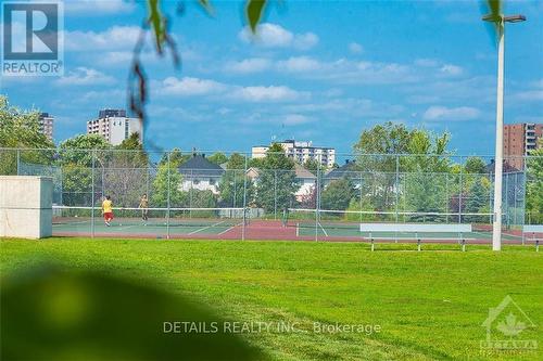 12 Manhattan Crescent, Ottawa, ON 