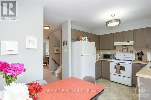 12 Manhattan Crescent, Ottawa, ON 