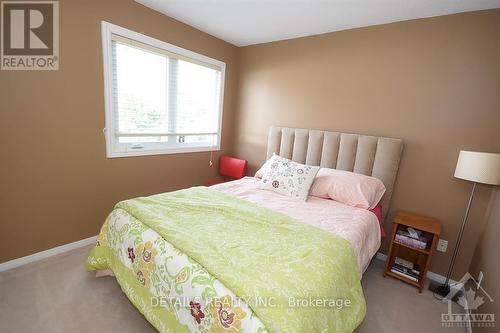 12 Manhattan Crescent, Ottawa, ON 