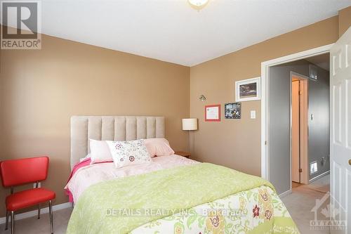 12 Manhattan Crescent, Ottawa, ON 