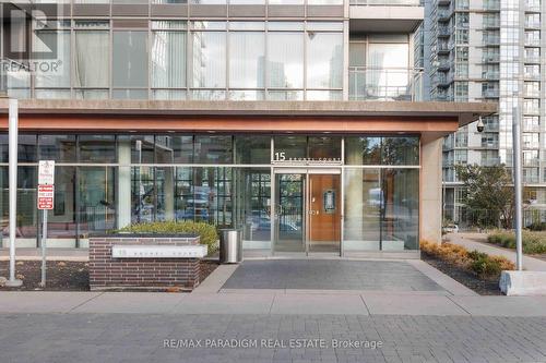 326 - 15 BRUNEL COURT , Toronto, Ontario M5V 3Y6 2