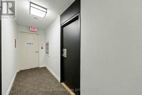 326 - 15 BRUNEL COURT , Toronto, Ontario M5V 3Y6 5