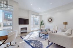 16 CREDIT LANE Richmond Hill, ON L4E 1G9