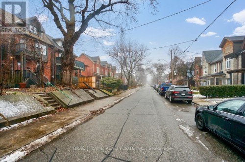 3 - 731 INDIAN ROAD , Toronto, Ontario M6P 2C9 3