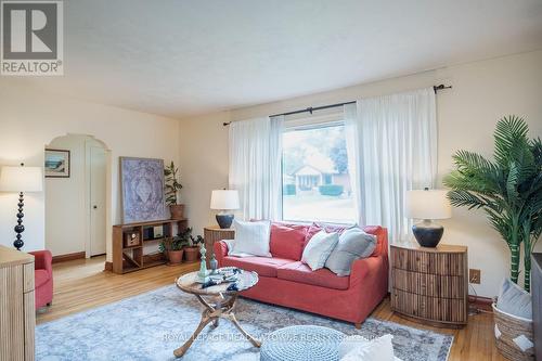 436 Broadway Avenue, Milton, ON 