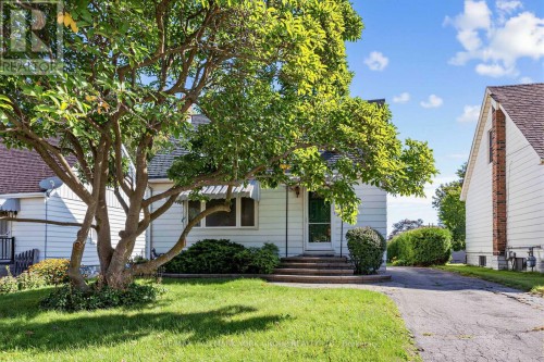 441 RITSON ROAD N  Oshawa, ON L1G 5P9