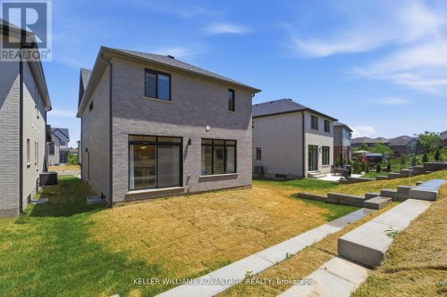 450 Westhaven Street, Waterloo, ON 