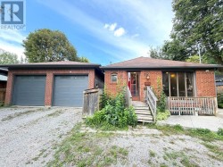 MAIN - 887 SRIGLEY STREET Newmarket, ON L3Y 1Y2
