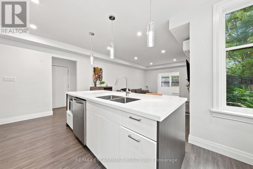 2177 Lakeshore Road, Burlington, ON 