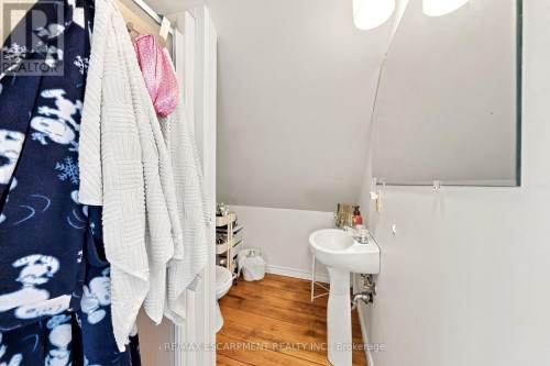 2177 Lakeshore Road, Burlington, ON 