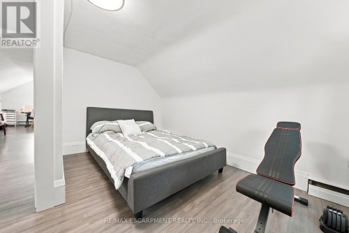 2177 Lakeshore Road, Burlington, ON 