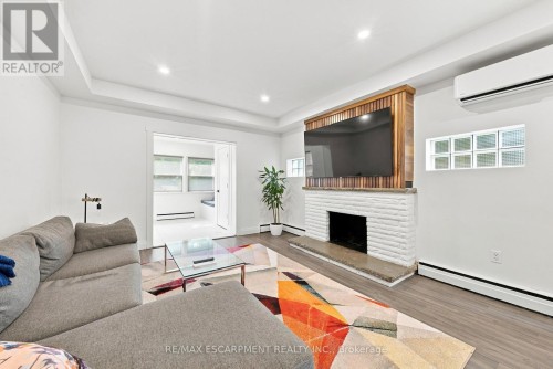 2177 Lakeshore Road, Burlington, ON 