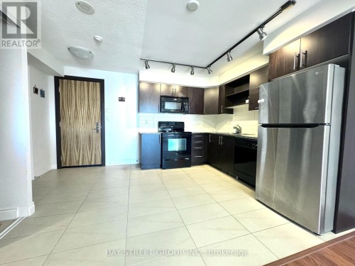 908 - 60 SOUTH TOWN CENTRE BOULEVARD , Markham, Ontario L6G 0C5 3