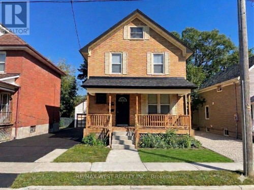133 CLARKE STREET  Oshawa, ON L1H 5G1