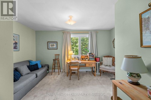 2009 Alta Vista Drive, Ottawa, ON 
