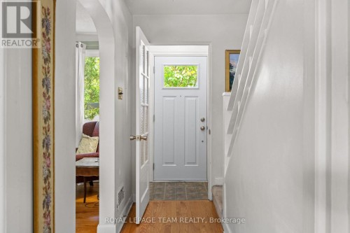 2009 Alta Vista Drive, Ottawa, ON 