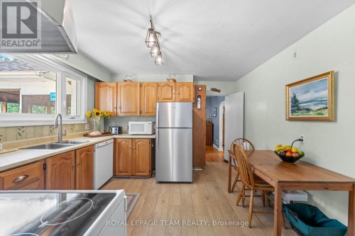 2009 Alta Vista Drive, Ottawa, ON 