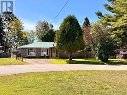 5 RALPH PLACE North Bay (Ferris), ON P1A 1L3