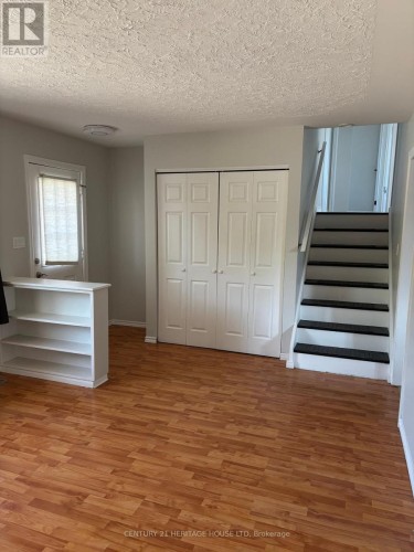 29 MCCULLY DRIVE , St. Thomas, Ontario N5R 5E3 3