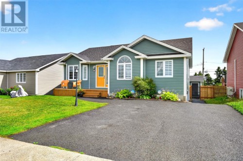 86 Hollyberry Drive  Paradise, NL A1L 0C1
