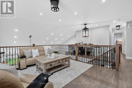 48 Harpin Way E, Centre Wellington, ON 