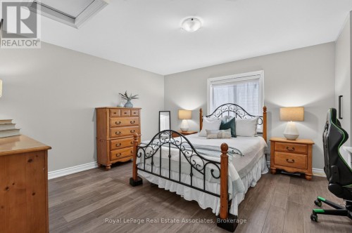 48 Harpin Way E, Centre Wellington, ON 