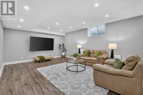 48 Harpin Way E, Centre Wellington, ON 