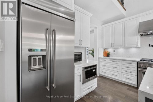 48 Harpin Way E, Centre Wellington, ON 